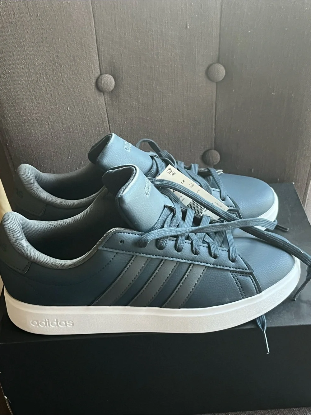 adidas Men’s Navy Blue Low-Top Sneakers